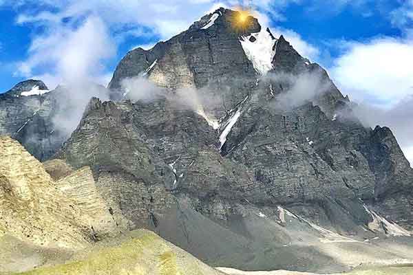 Kailash Manimahesh Parikrama Trek Package – 07 Night / 08 Days