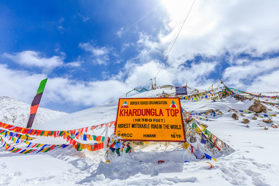 Best Time To Visit Khardung La Pass (Leh) | Shrine Yatra